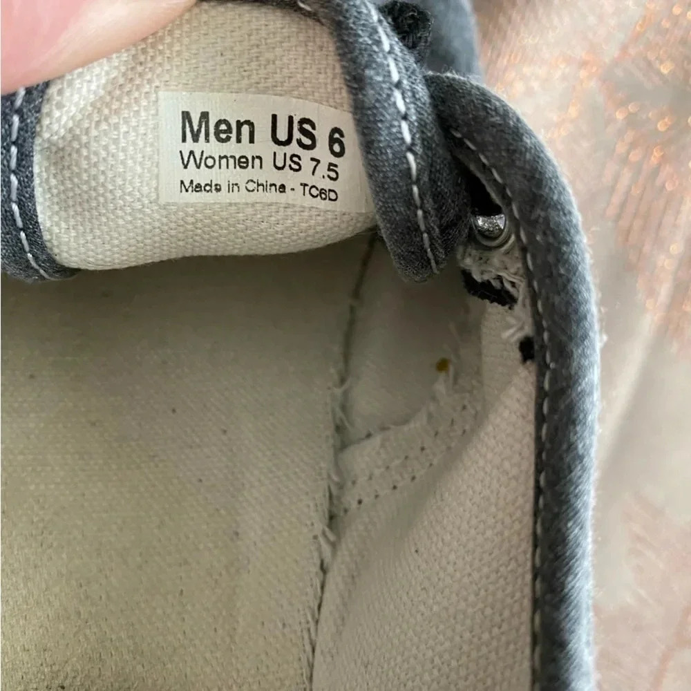 Vans Low Top Gray Sneakers Size 7 1/2 - Picture 5 of 6